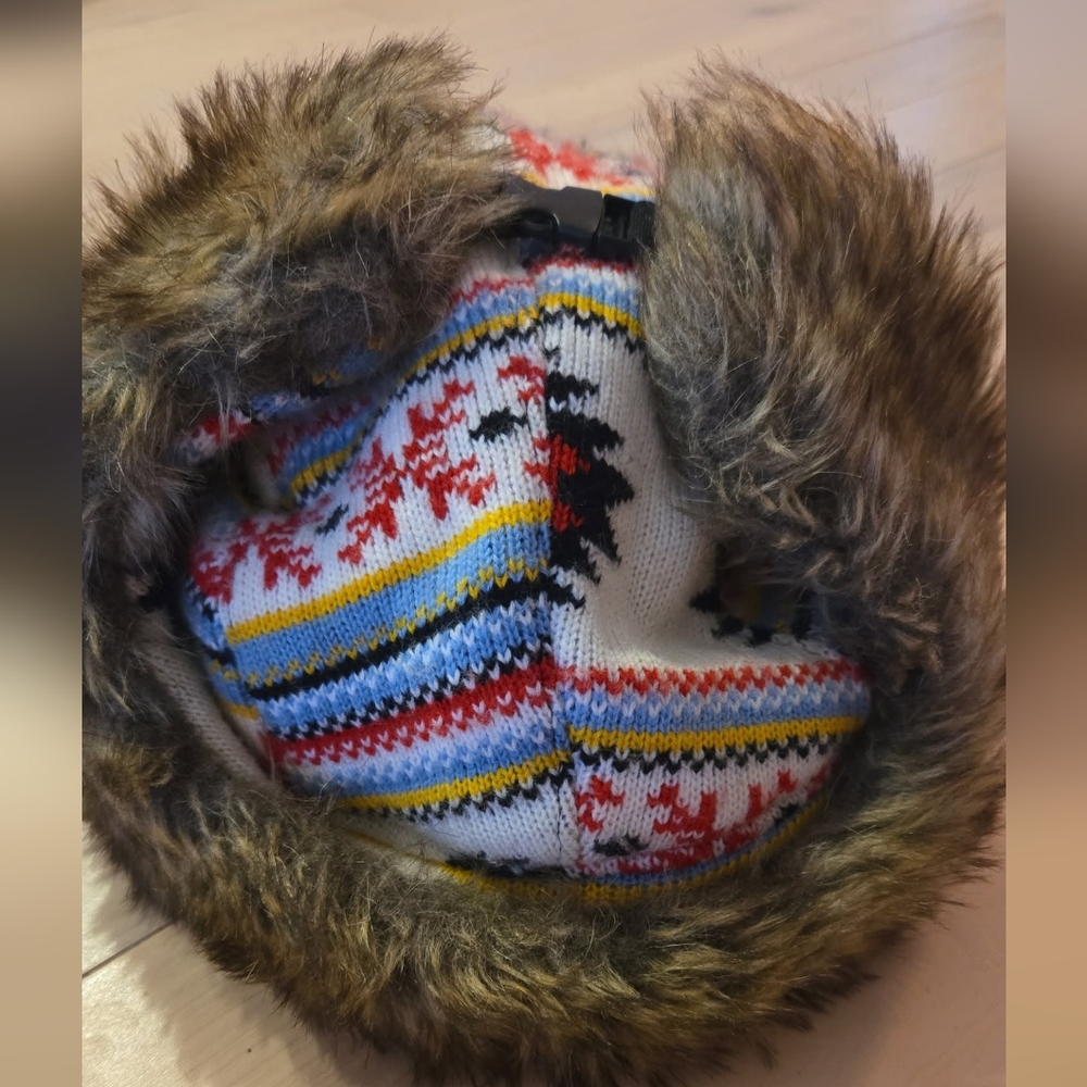Trapper Hat - Picture 10 of 10